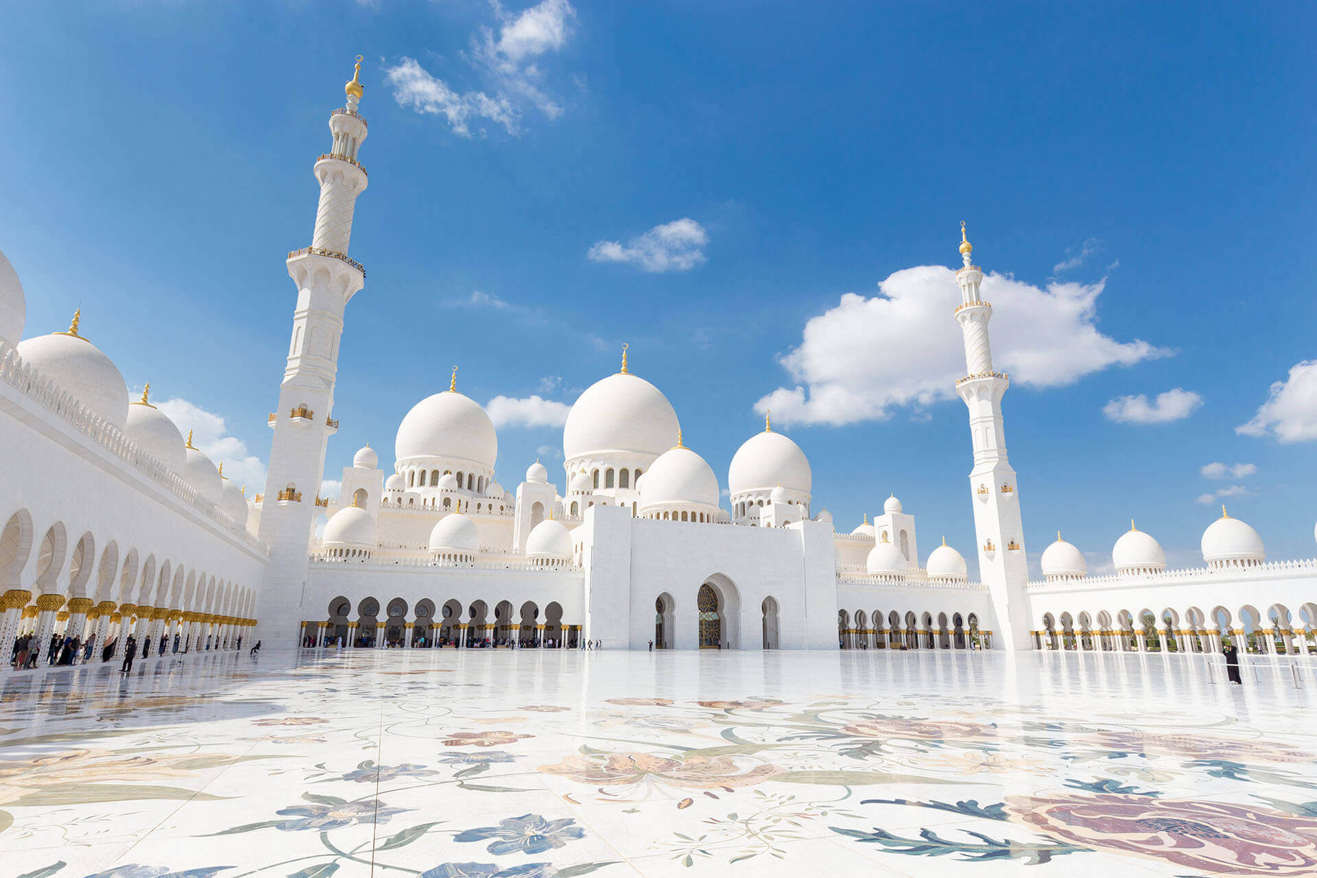 UAE: Merging of Dubai Economy and Tourism Office
