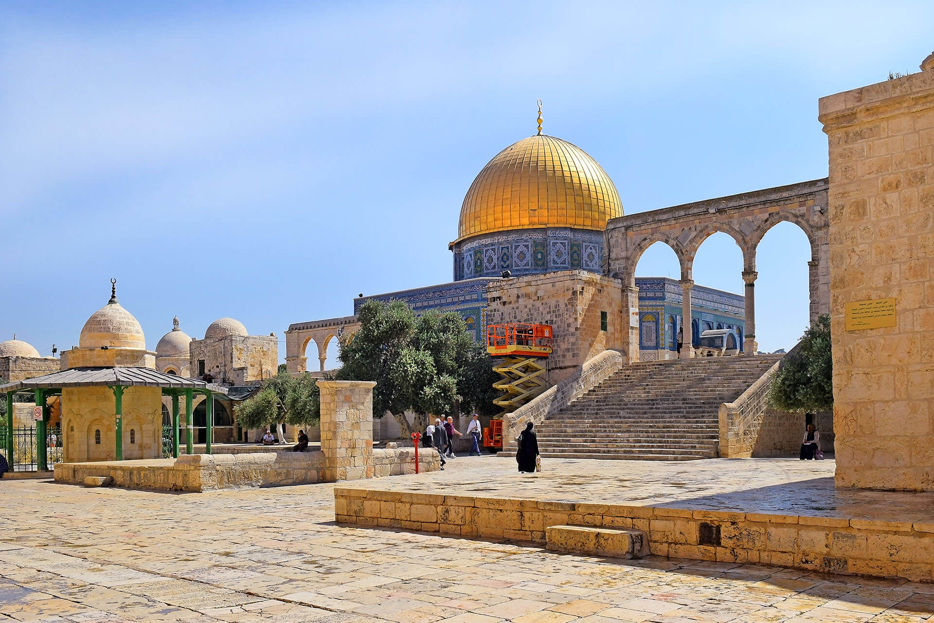 Israel: Visa-Free Travel for Certain Palestinians