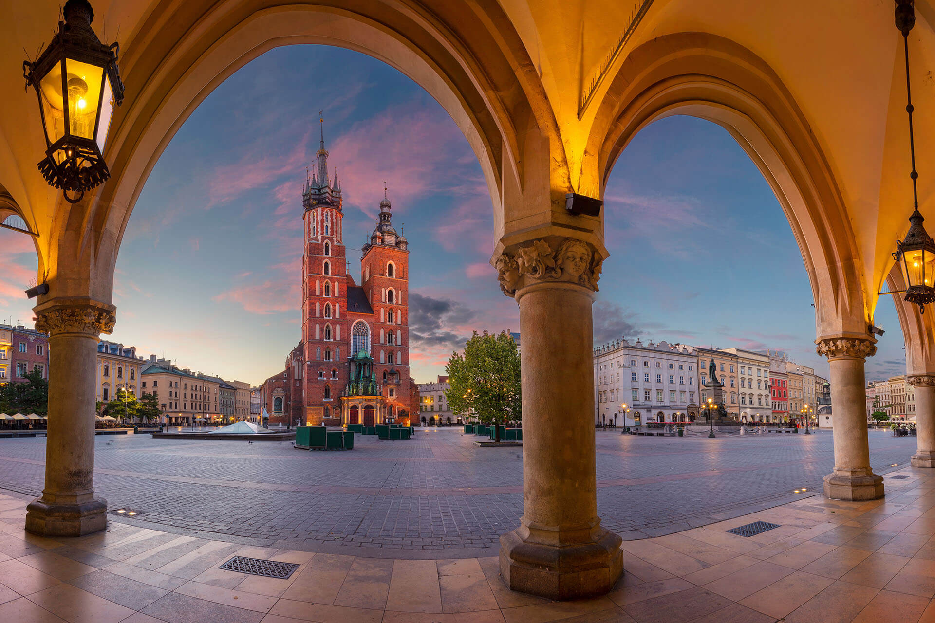 Poland: Termination of Contracts with Outsourced Visa Centers
