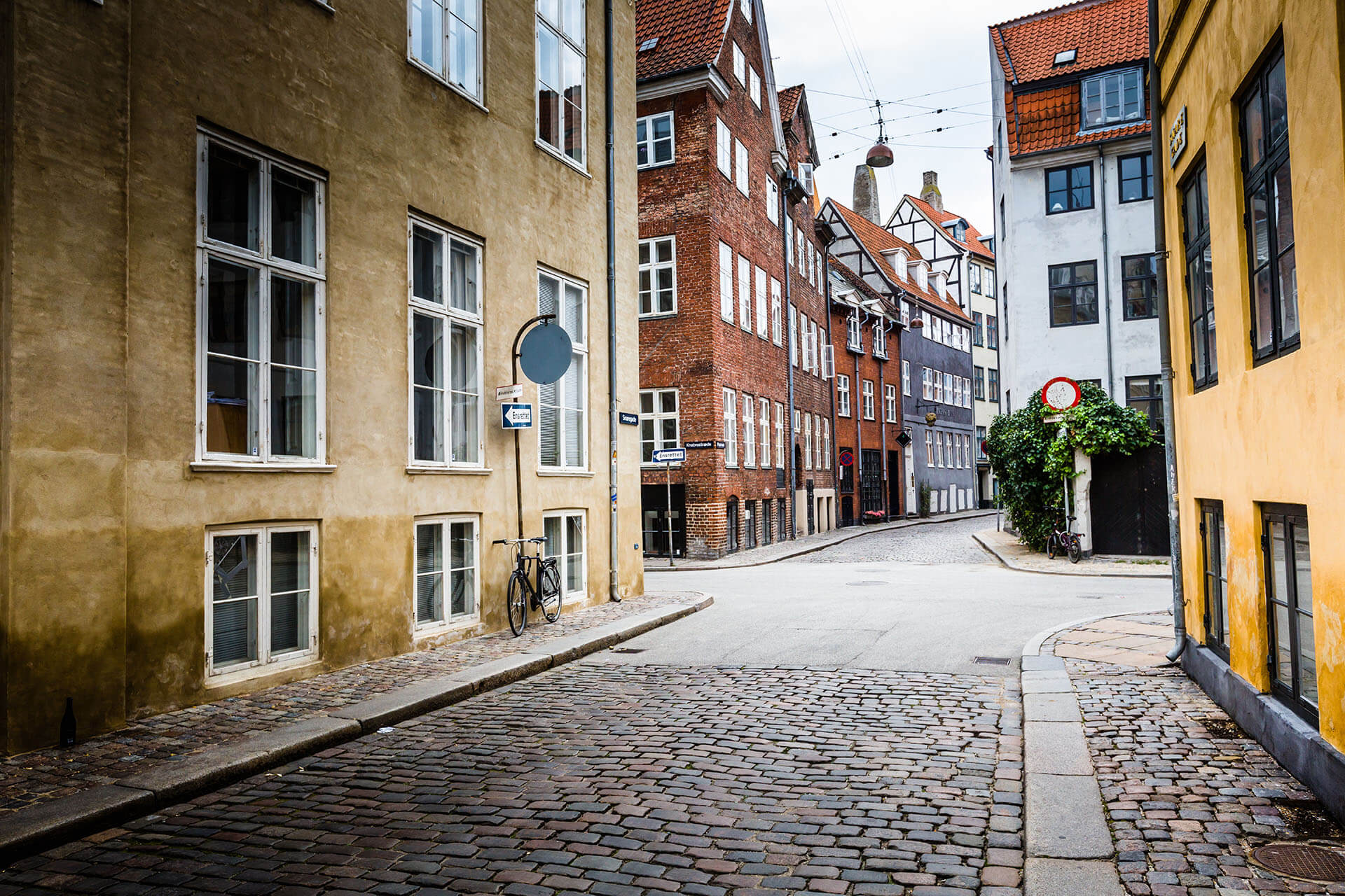 Denmark: Income Requirements for Hospitality Workers