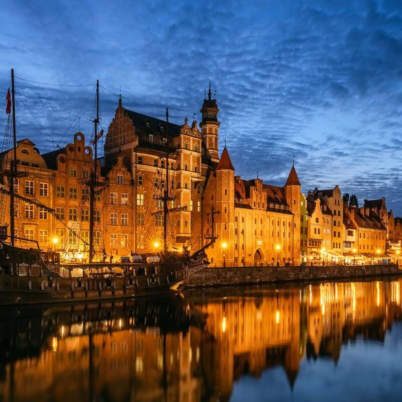 Poland: Stricter Rules for Intra-Corporate Transfers Begin