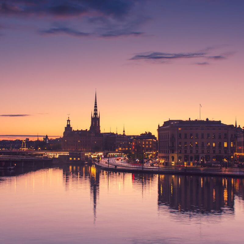 Sweden: Resumes Residence and Work Permits in Pakistan