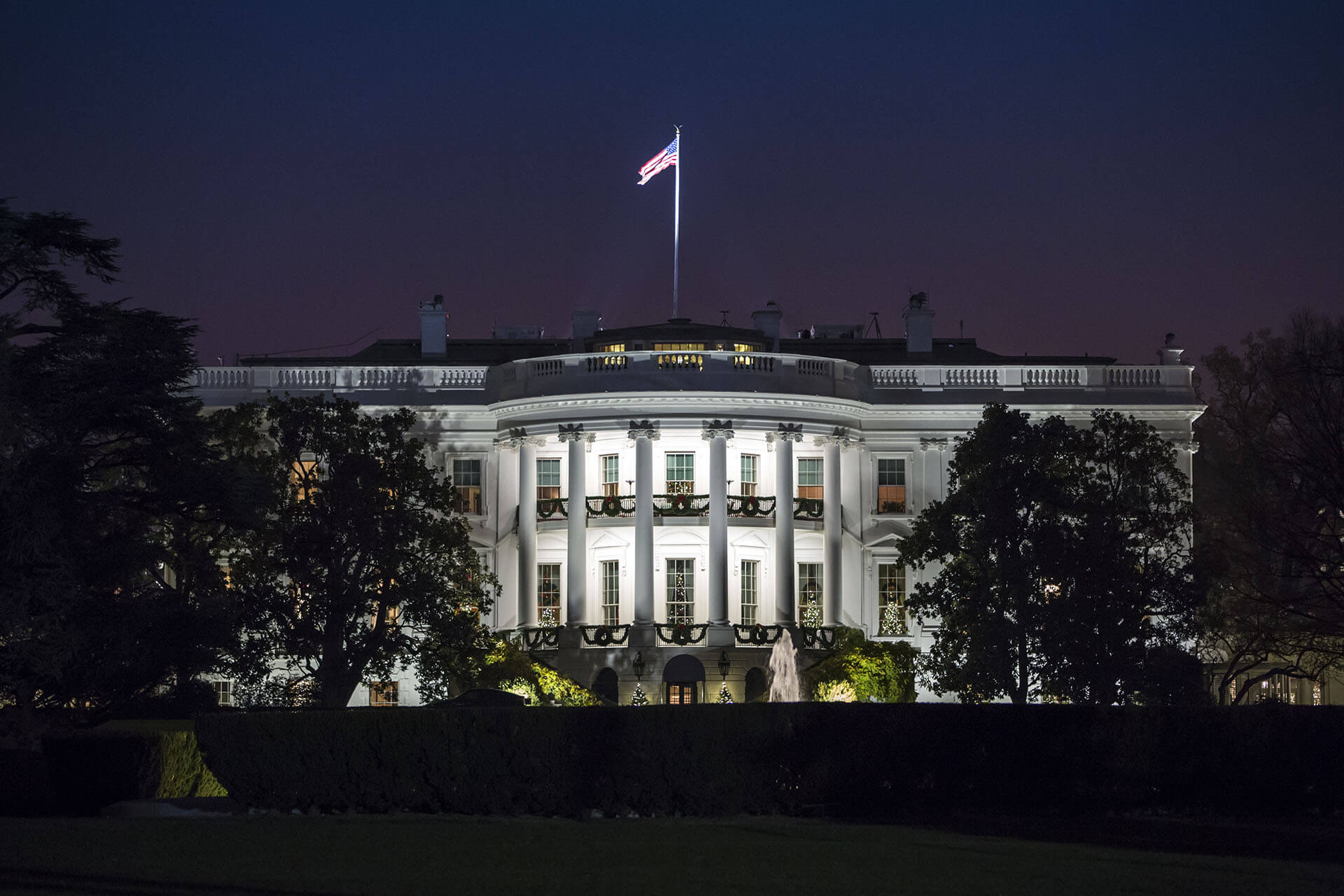 US: Travel Ban Limits Entry From High-Risk Nations
