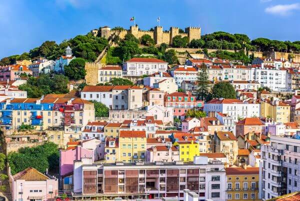 Portugal: Residence Permit Validity Extended to October 15, 2025