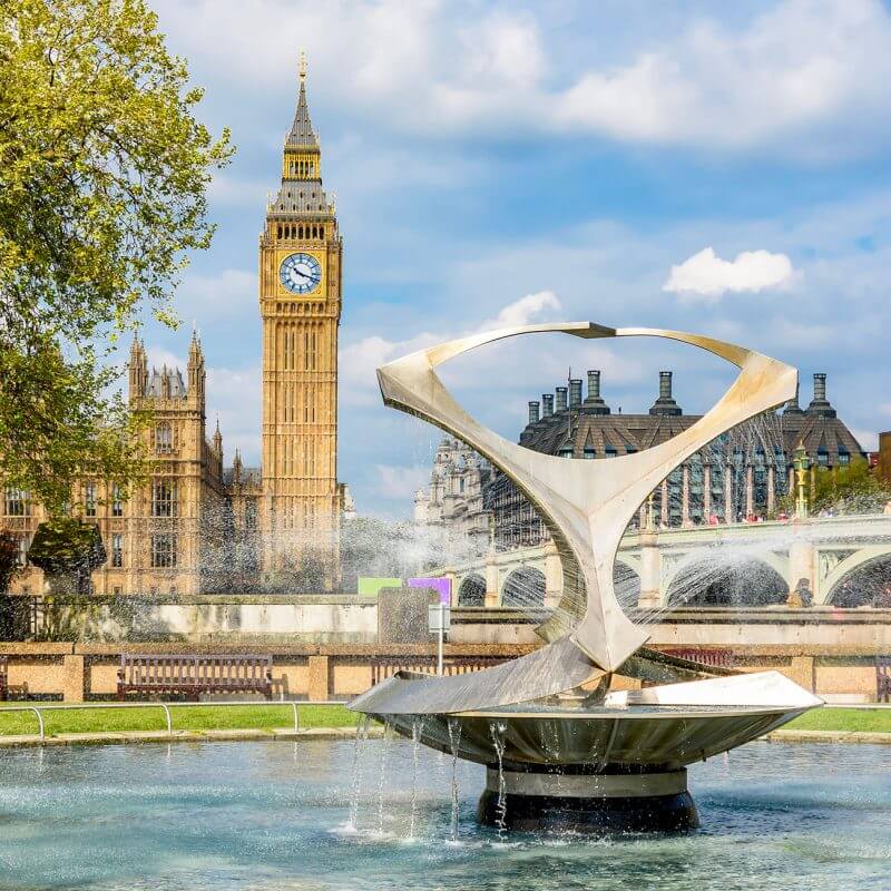 UK: US Visa Applicants Must Use VFS Global Centres by July 15