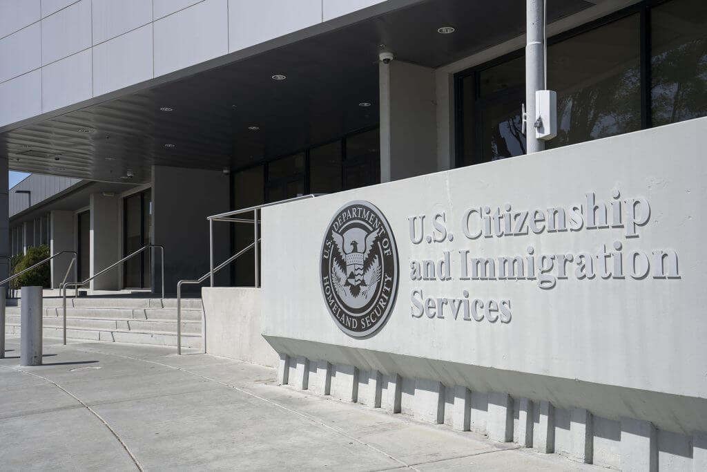 US: USCIS Updates Text Message Number for Case Alerts