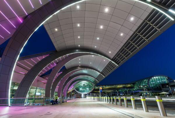UAE: Dubai Launches AI Immigration Corridor at DXB