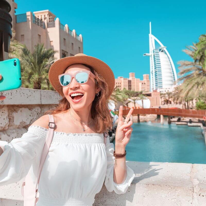 UAE: New Advertiser Permit for Social Media Creators