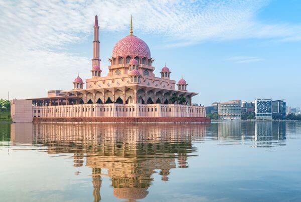 Malaysia: Updated Position List for Professional Visit Pass
