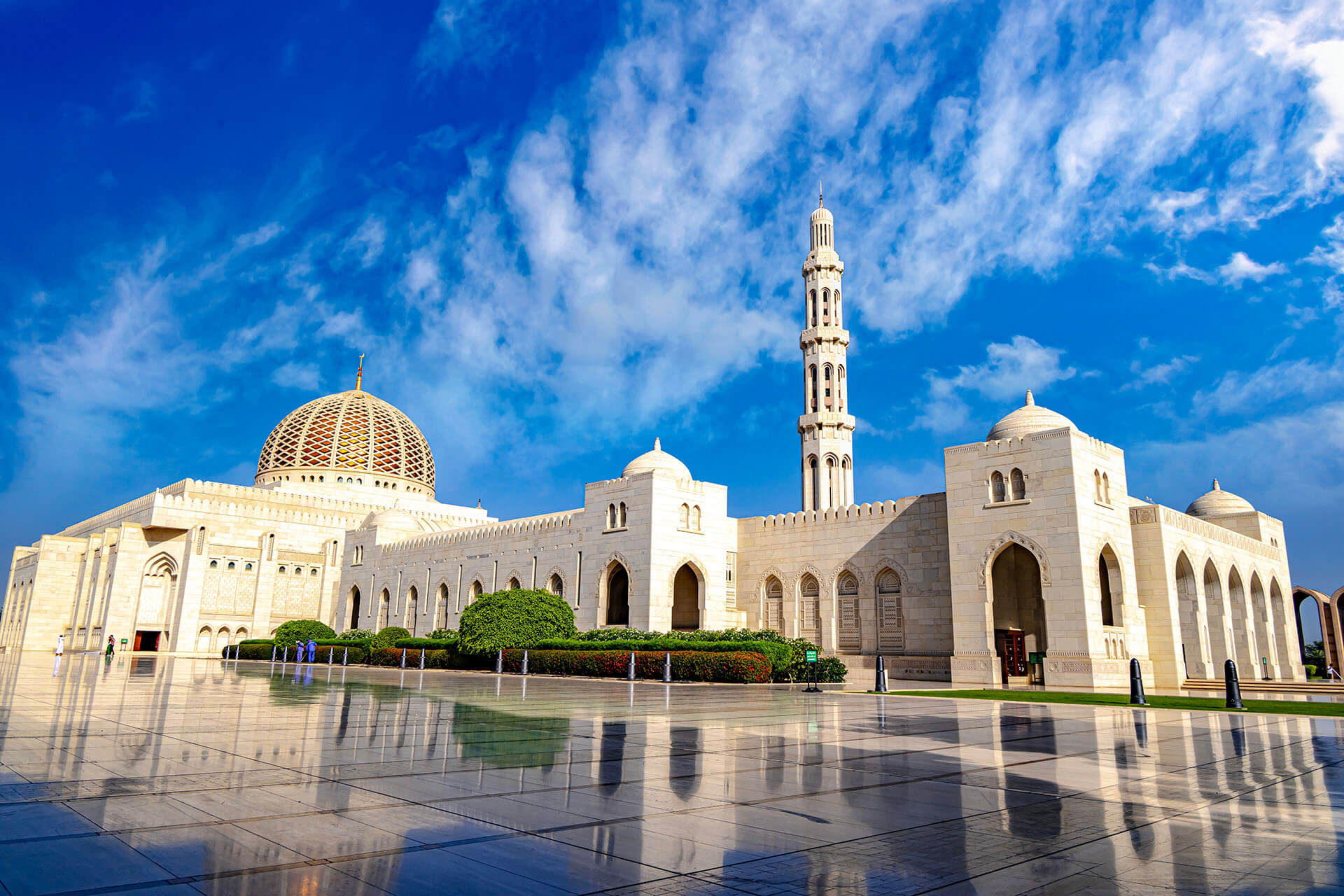 Oman: 10-Year Golden Residency Program for Investors